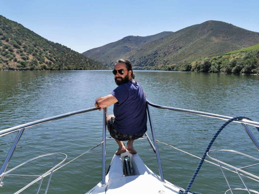 4H Private Boat Trip Douro River - Feel the Nature - Break Time Activities