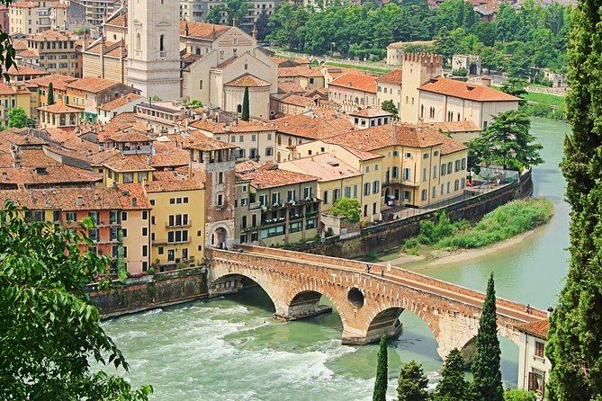 6-Day Italian Lakes, Milan With Bernina Express Experience - Verona and Franciacorta Wine Region