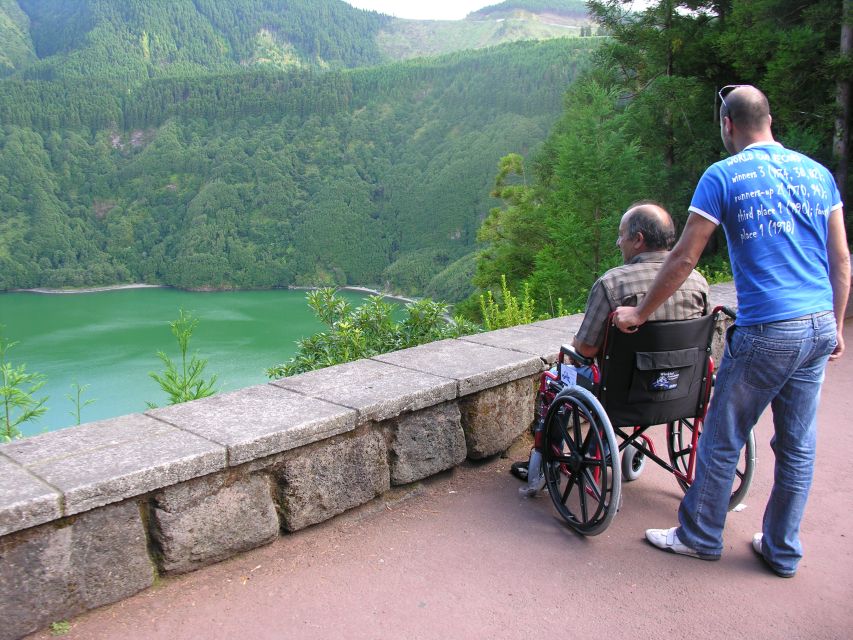 Adapted Van Tour - Sete Cidades/Lagoa Do Fogo (Full Day) - Languages and Group Size