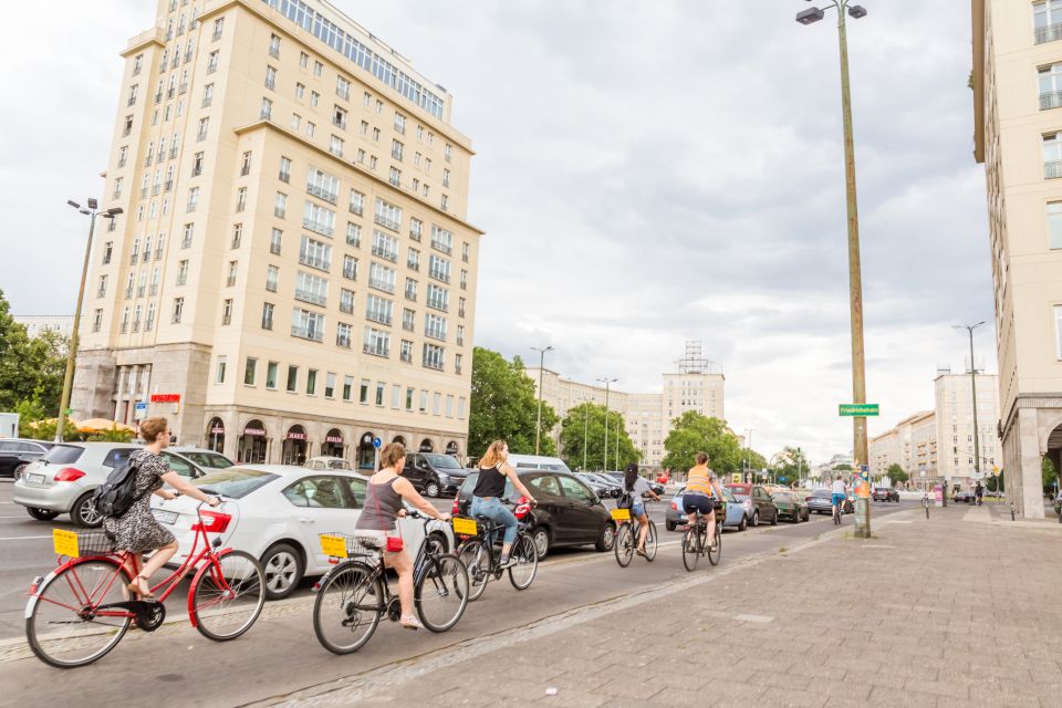 Alternative Berlin by Bike: Kreuzberg & Friedrichshain - Oberbaumbrücke and Kreuzberg