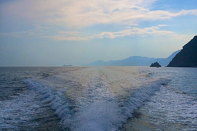 Amalfi Coast 7-hour Private Boat Rental in Maiori or Minori - Explore the Amalfi Coastline