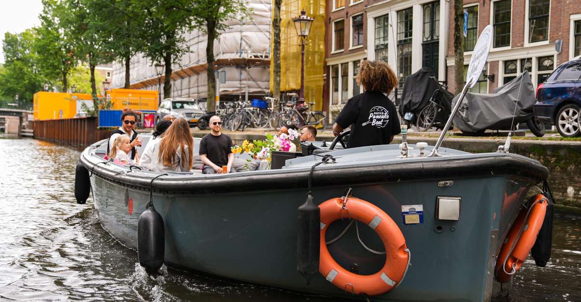 Amsterdam: Canal Cruise With Dutch Pancakes and Drinks - Live Commentary