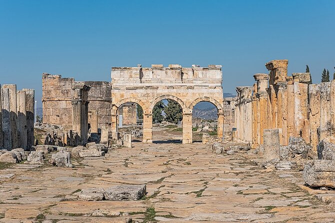 Antalya: Pamukkale & Hierapolis Tour With Lunch & Entrance - Pamukkale Landscape