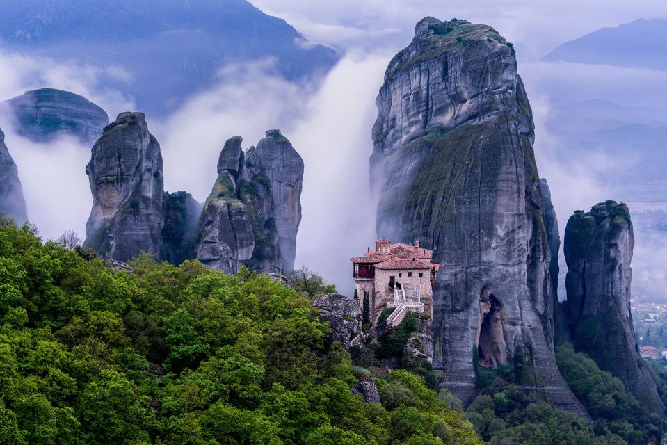 Athens: Meteora Monasteries & Caves Day Trip & Lunch Option - Transportation and Logistics