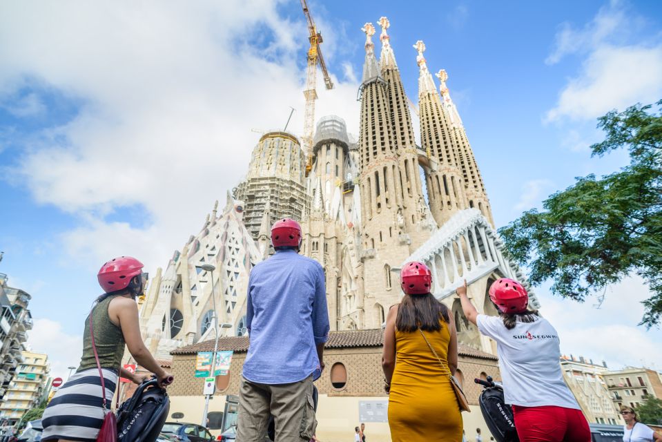 Barcelona: 2.5h Gaudí Segway Tour - Safety Measures