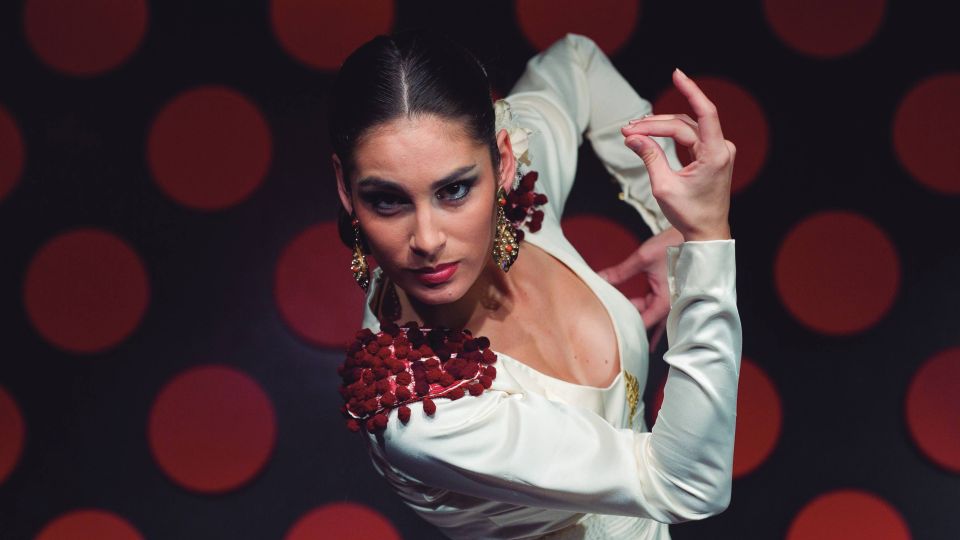 Barcelona: 4-Hour Tapas Evening Tour and Flamenco Show - Important Information