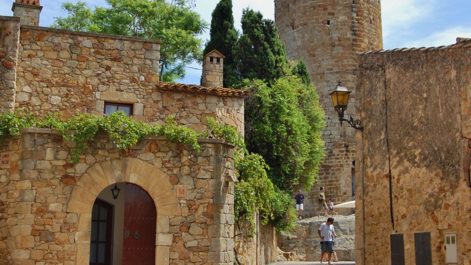 Barcelona: Girona Game of Thrones Private Tour With Pickup - Inclusions and Benefits