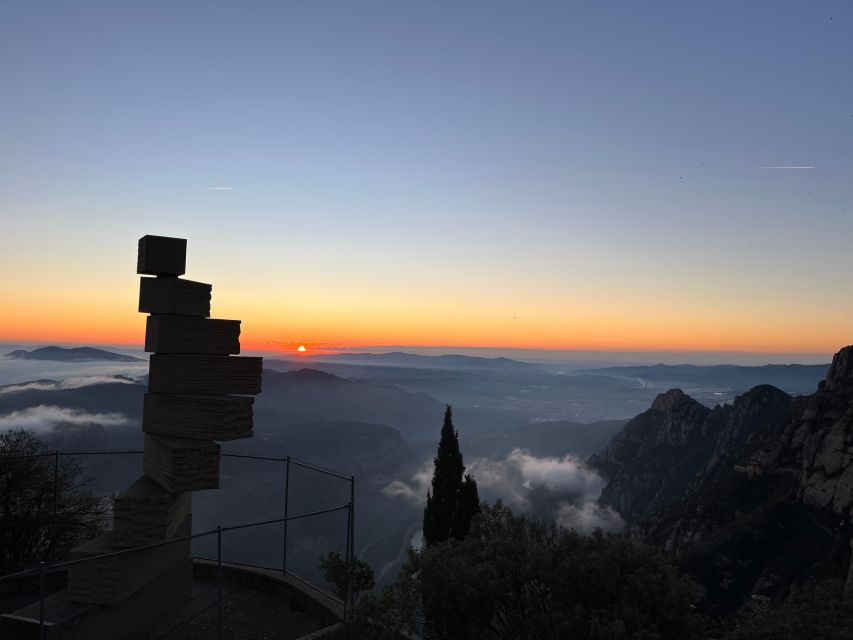 Barcelona: Montserrat Early Morning Tour With Pickup - Tips for a Great Experience