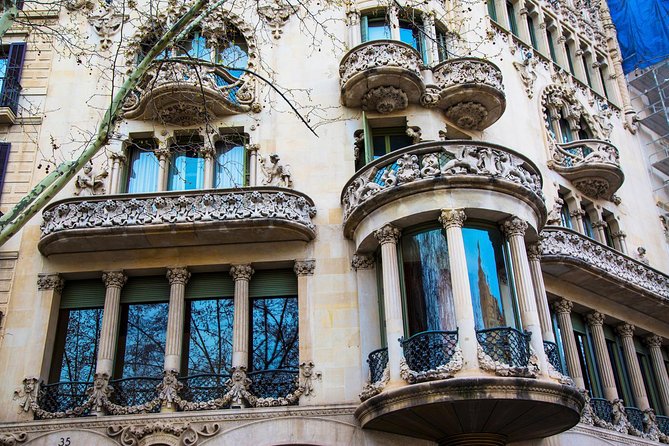 Barcelona Private Walking Tour Through the City of Gaudi - Convenient Hotel/Apartment Pick-up in Barcelona