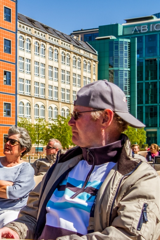 Berlin: Boat Tour Along the River Spree - Meeting Point