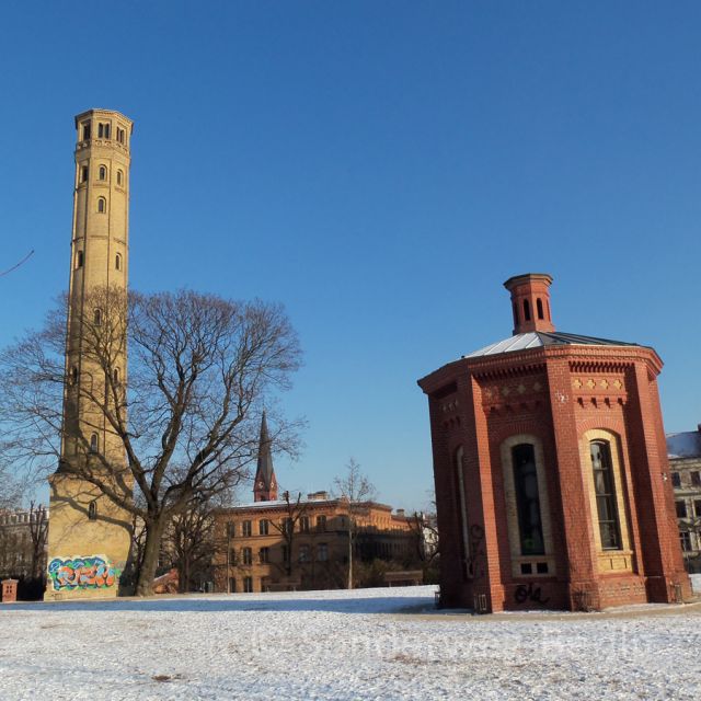 Berlin: Prenzlauer Berg District Guided Walking Tour - Discovering the Districts History