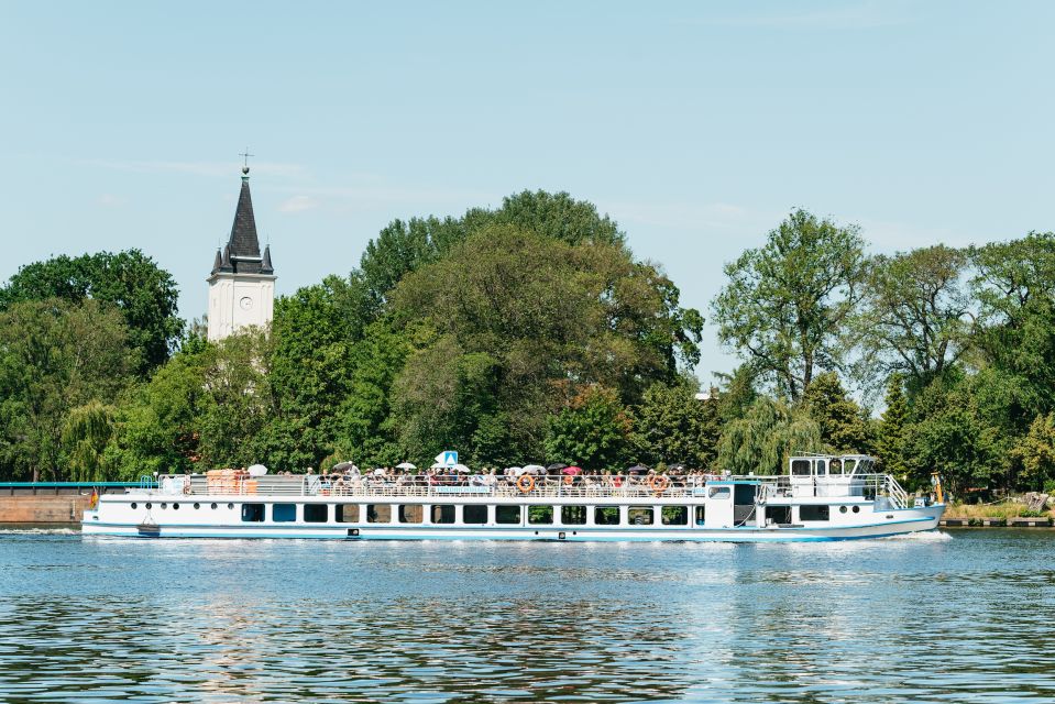 Berlin: Spree Boat Tour to Müggelsee - Getting There