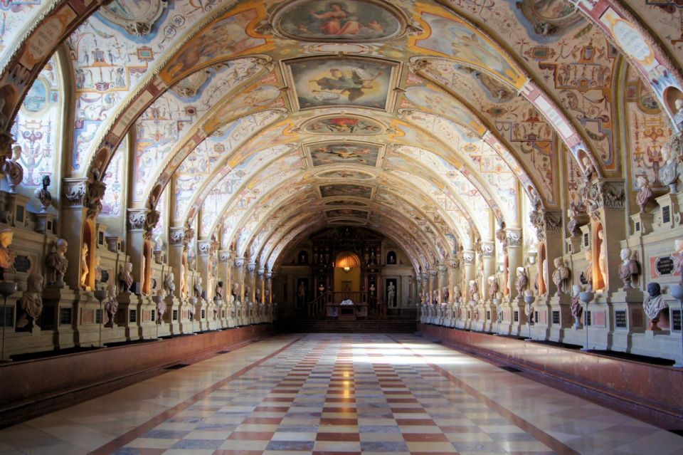 Best of Munich 1-Day Private Tour With Tickets and Transport - Tour Pricing