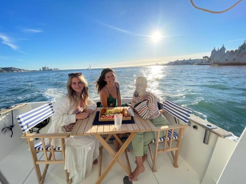 Boat Lisbon Sightseeing Tagus River | Food&Drinks | Diving - Pickup and Drop-off Locations