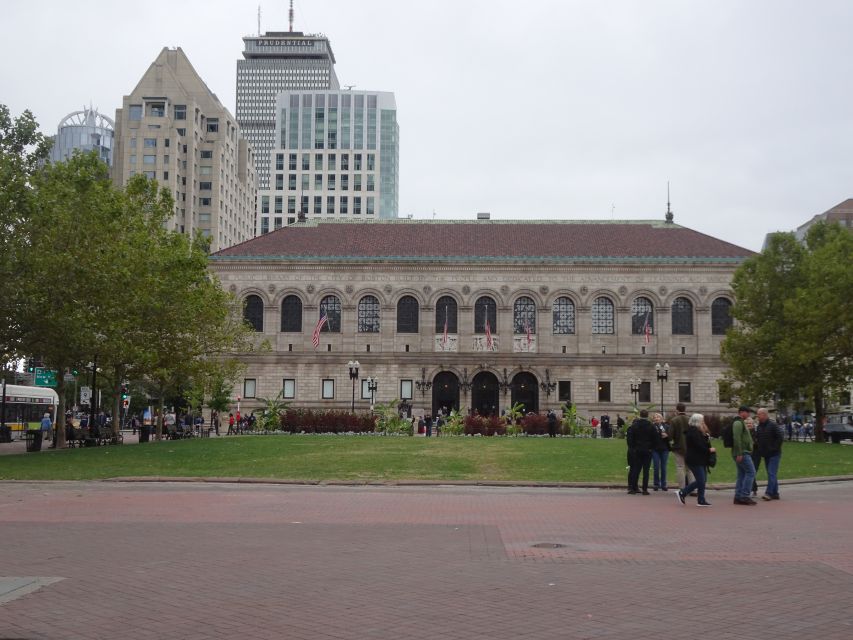 Boston Back Bay Self-Guided Walking Tour & Scavenger Hunt - Explore Bostons Landmarks