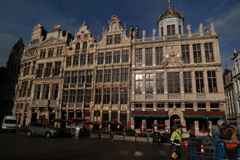 Brussels: Walking Tour From Central Station to Manneken Pis - Customer Experience and Feedback