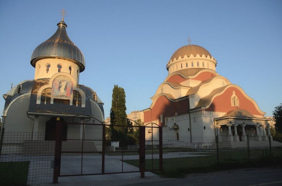 Bucharest: Private Three Neighborhoods Tour by Vintage Car - Ferentari Neighborhood