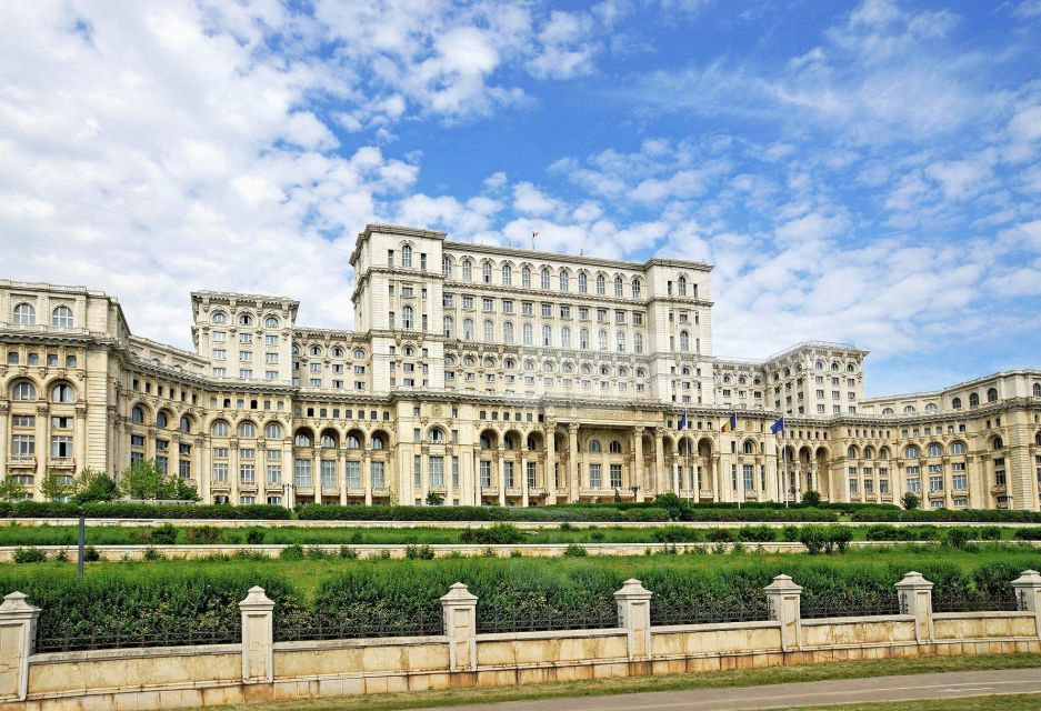 Bucharest: Visit Parliament - Starting and Main Locations