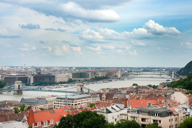 Budapest Orientation Walking Tour - Discovering St. Stephens Basilica