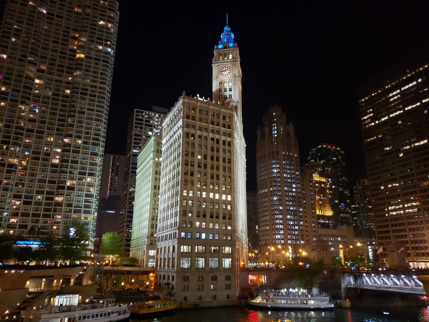 Chicago River: 1.5-Hour Guided Architecture Cruise - Participant Information