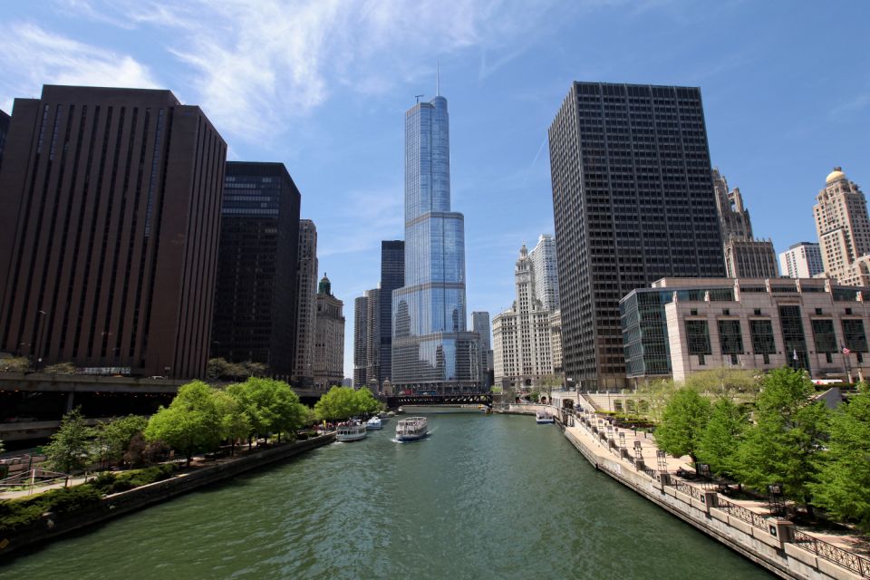 Chicago: Self-Guided Audio Walking Tour - Key Stops Along the Route