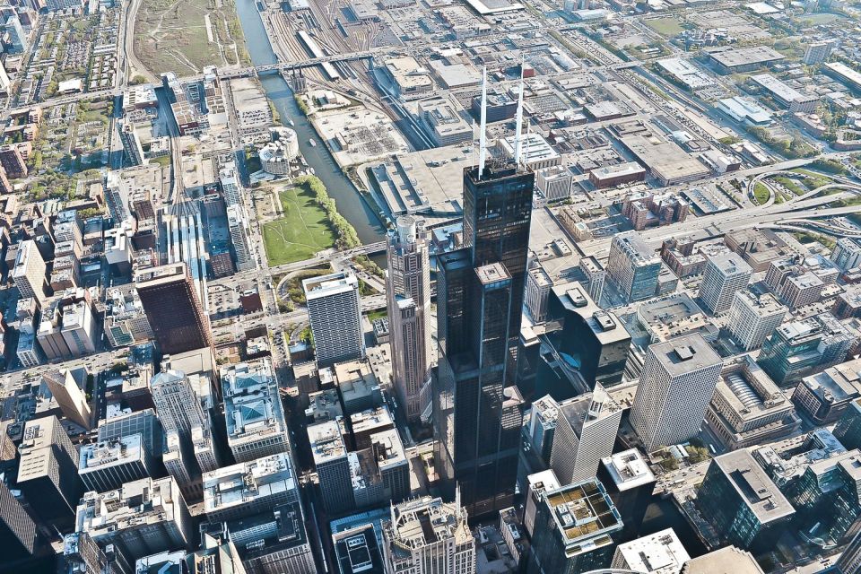 Chicago: Willis Tower Skydeck and The Ledge Ticket - Panoramic Views