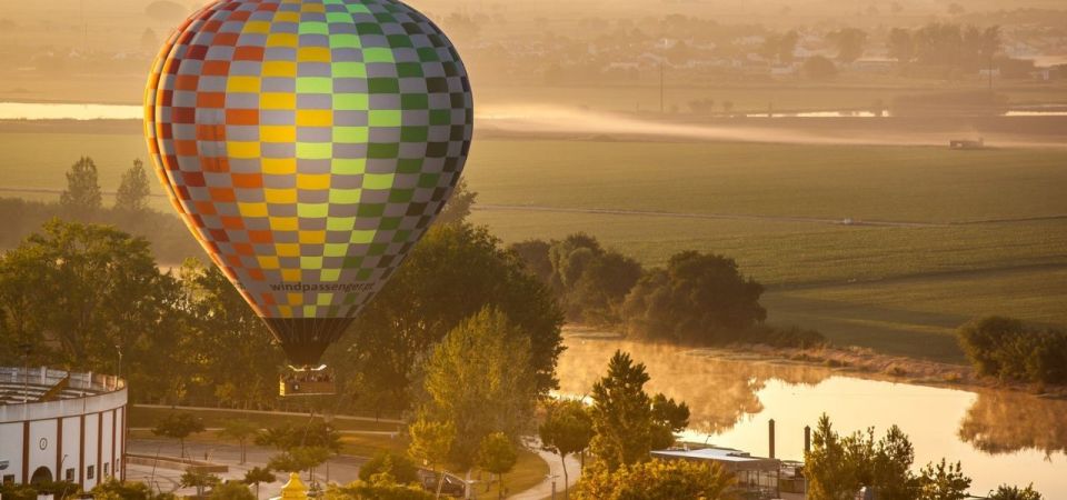 Coruche: 1-Hour Hot Air Balloon Ride at Sunrise - Discovering Portugal From the Sky