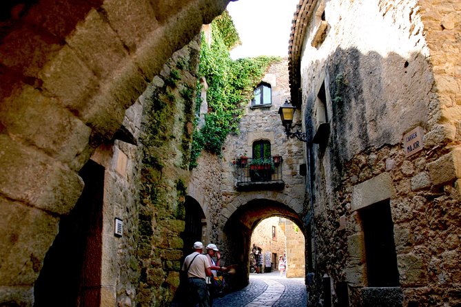 Costa Brava and Medieval Villages Small Group From Girona - Accessibility and Suitability