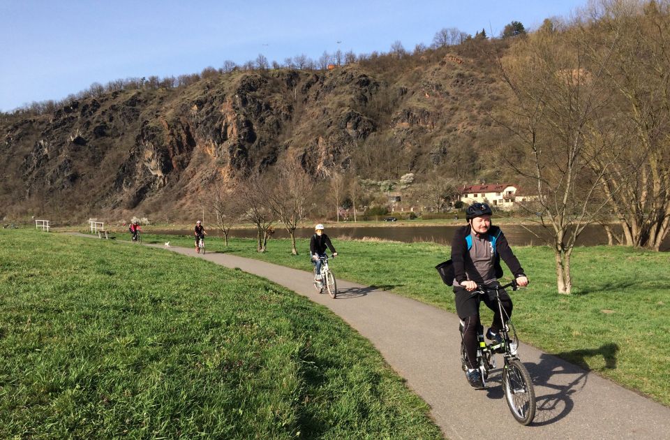 Coutryside E-Bike Tour to Karlstejn Castle (From 90€ per 1) - Inclusions