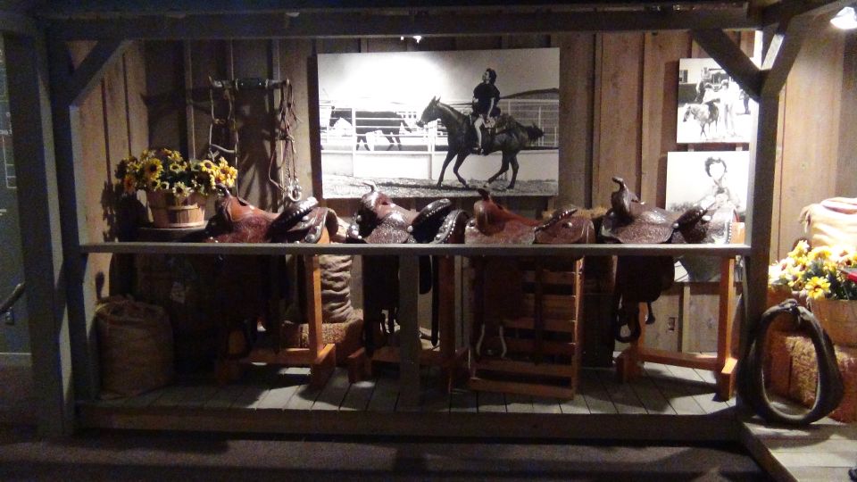 Dallas: Southfork Ranch, Dallas Highlights, and JFK Tour - Exploring Southfork Ranch