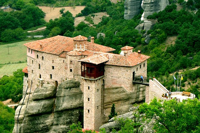 Delphi Meteora and Thermopylae 2-Day Private Tour - Discovering Meteora