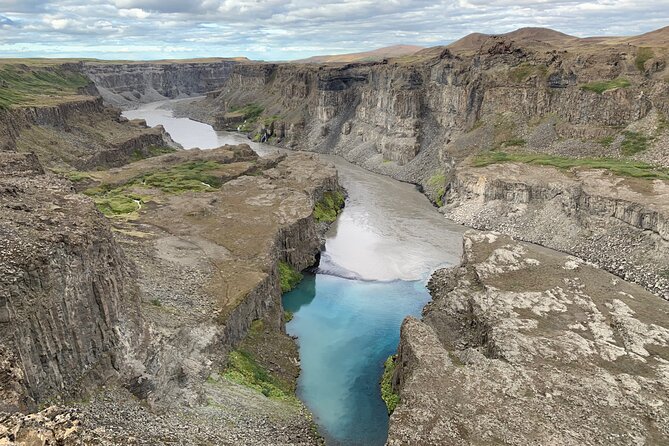 Diamond Circle Day Tour From Akureyri - Accessibility and Participation