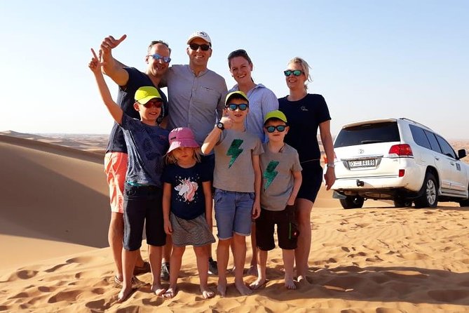 Dubai Red Dune Safari With BBQ Dinner & Live Shows From RAK - Dining Experience