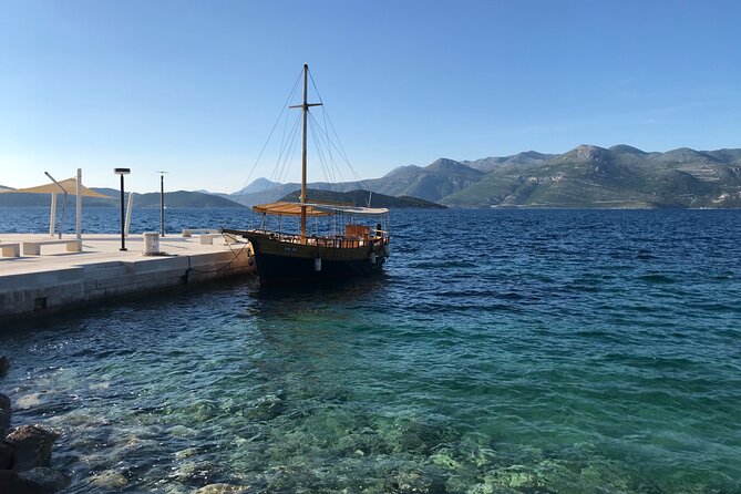 Dubrovnik Islands Private Rented Boat Cruise - Knowledgeable Skipper