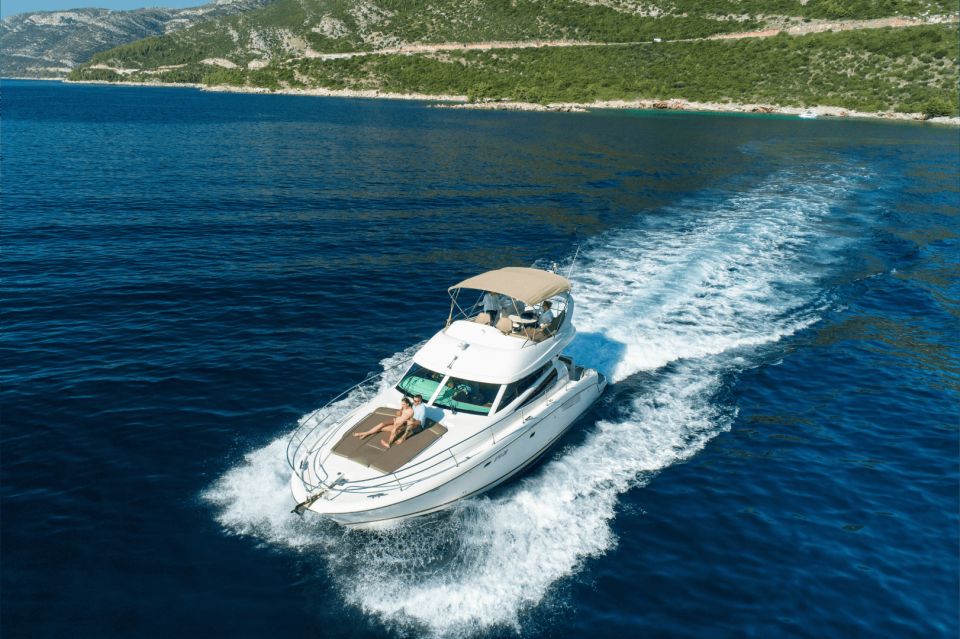 Dubrovnik: Luxury Yacht Tour of the Elaphiti Islands - Snorkel in Teeming Waters