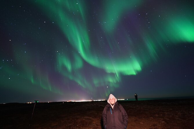 Exclusive Northern Lights Tour With PRO Photos, Home Cooked Meal - Relaxation at Lágafellslaug