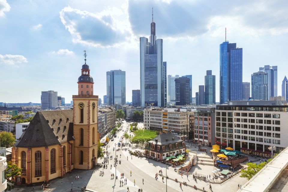 Frankfurt: First Discovery Walk and Reading Walking Tour - Meeting Point