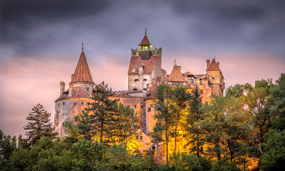 From Bucharest: A Taste of Transylvania: Private Tour - Brasov Old Town Tour