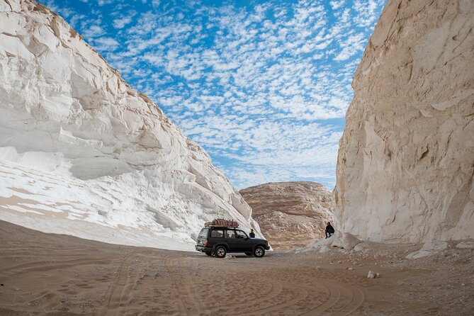 From Cairo: Black & White Deserts With Crystal Mountains Tour at Baharia Oasis - Booking Information