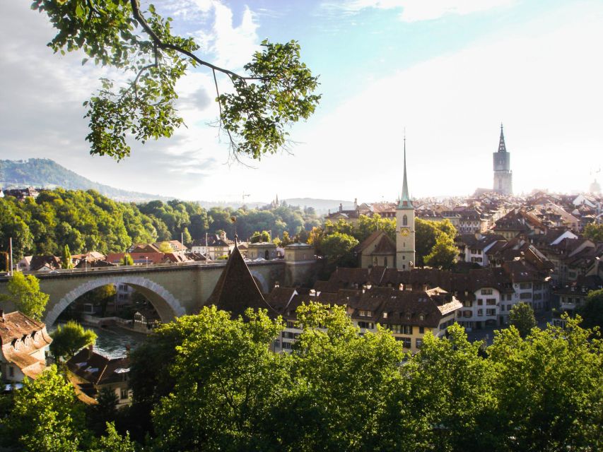 From Geneva: Bern & Paragliding in Interlaken - Breathtaking Scenery From Above