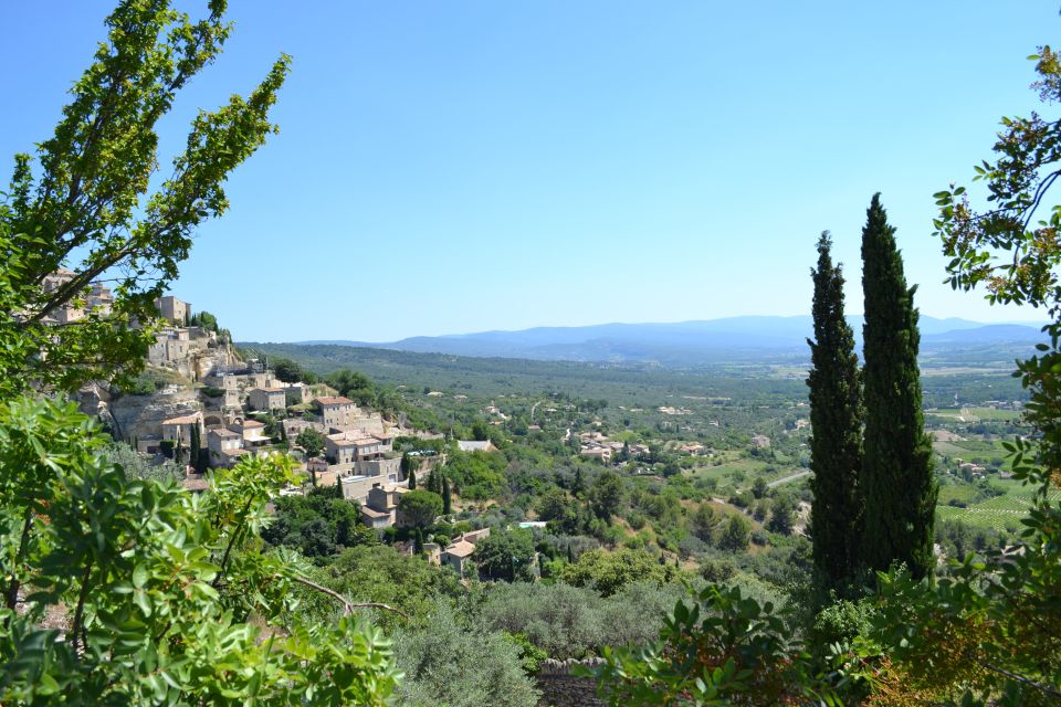 From Marseille Cruise Terminal: Luberon Villages - Meeting Point and Pickup