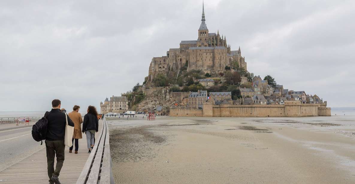 From Paris: Mont Saint-Michel Tour With Hotel Pickup Service - Transportation and Pickup