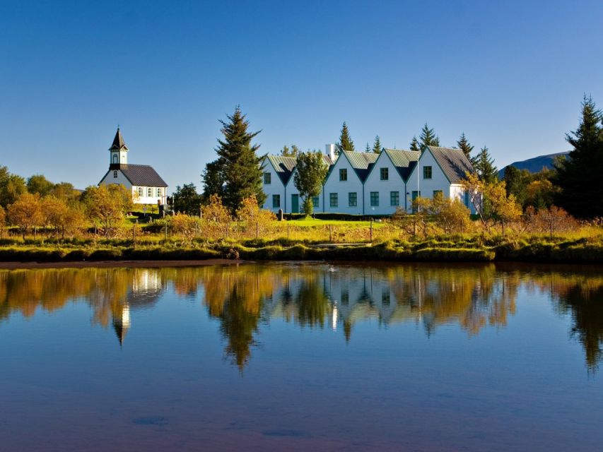 From Reykjavik: Golden Circle & Secret Lagoon Guided Tour - Discovering Natural Wonders