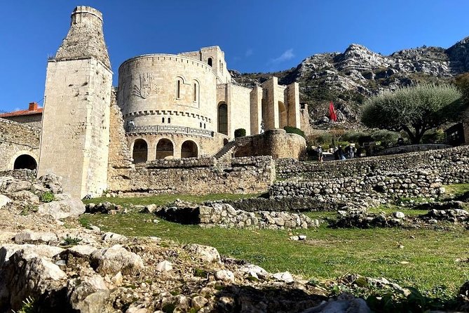 From Tirana: Kruja Castle, the Old Bazaar and Sarisalltik - Admiring the Sarisalltik Mosque