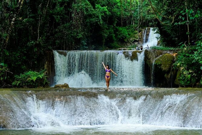 Full Day to YS Falls, Border & Floyds Pelican Bar - Visit the Border