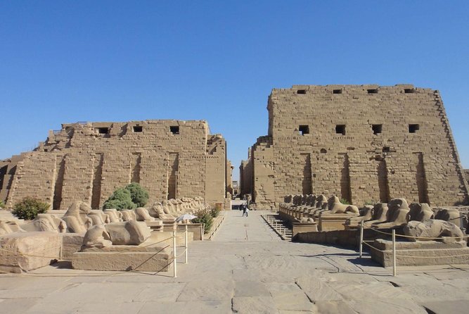 Full Day Tour to East and West Banks of Luxor - Colossi of Memnon