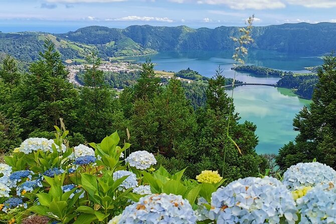 Full Day Tour to Sete Cidades, Lagoa Do Fogo and Pineapples - Booking and Cancellation Policies