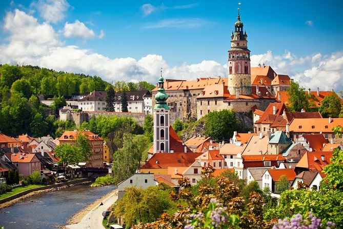 Full-Day Trip From Prague to Cesky Krumlov - Castle Visit