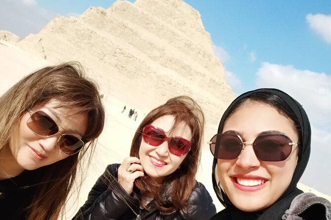 Full Tour Giza Pyramids & Sphinx& Valley Temple& Saqara & Memphis - Lunch Included