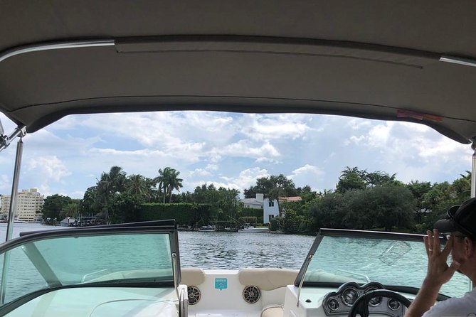 Fully Private Speed Boat Tours, VIP-style Miami Speedboat Tour of Star Island! - Biscayne Bay Exploration